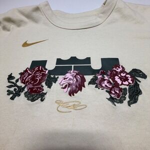 Nike LeBron Graphic Tee Loose Fit S Cream Floral Lion Crown Shirt
